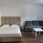 Quiet With Garden + Parking Любляна