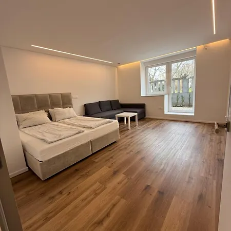Quiet With Garden + Parking Apartament *