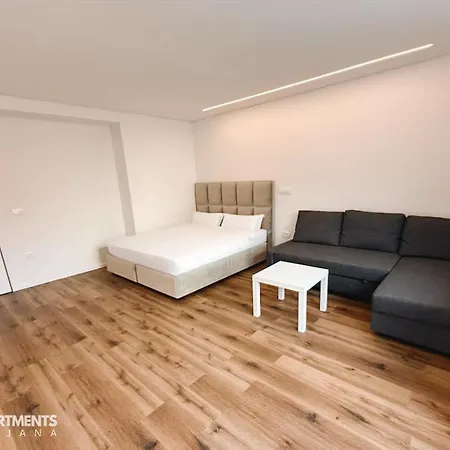 Quiet With Garden + Parking Apartment Ljubljana
